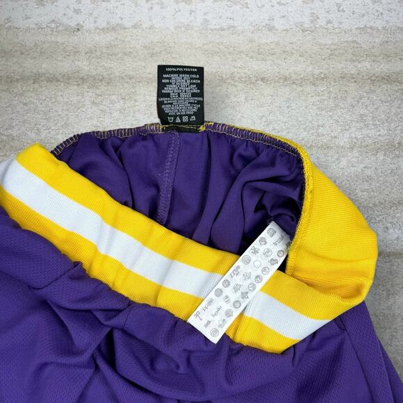 Vintage Y2K Lakers Gym Shorts Mens M Relaxed Fit Purple Yellow Lebron James - Picture 6 of 9